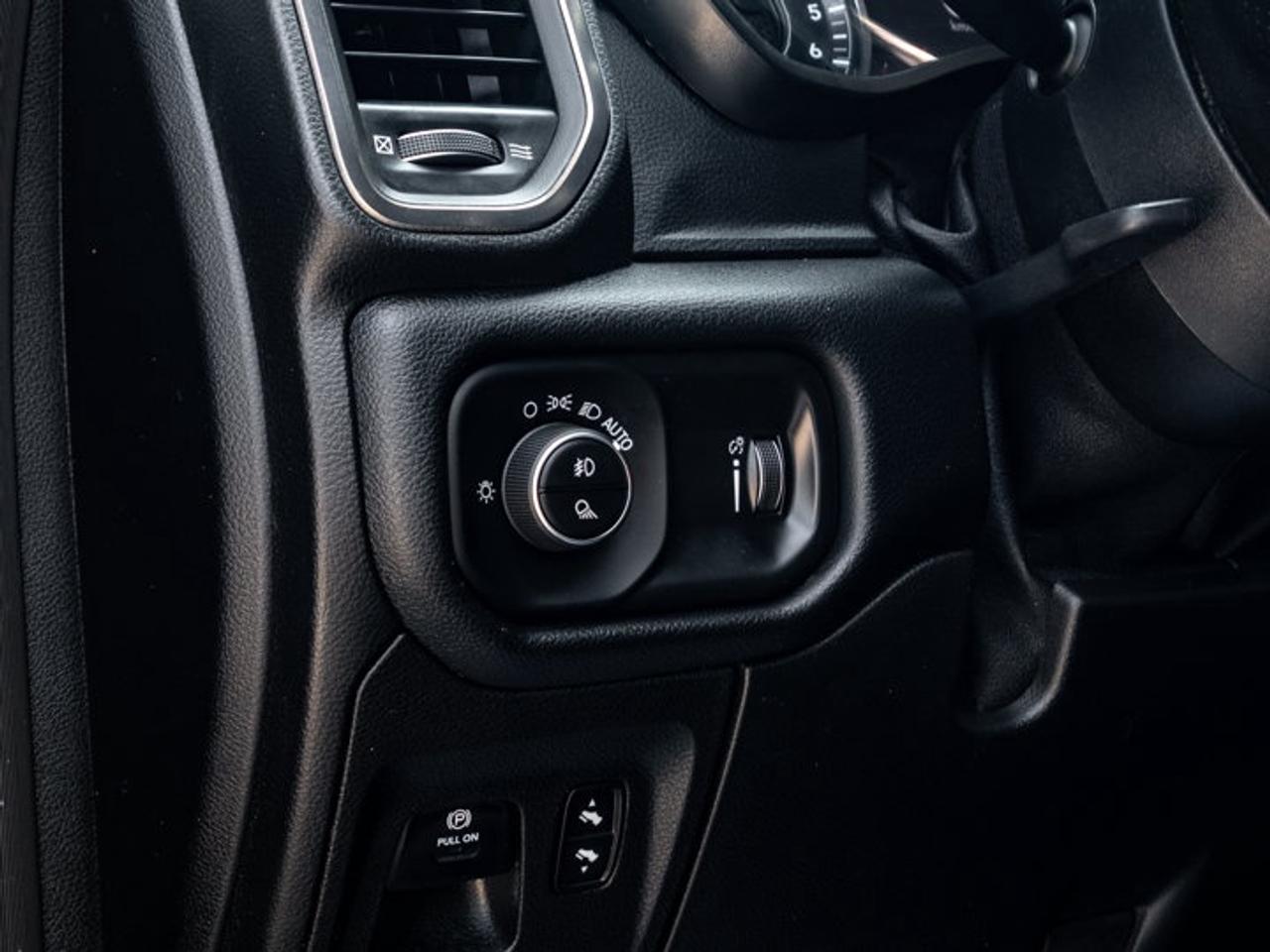 2020 RAM 1500 SPORT Photo