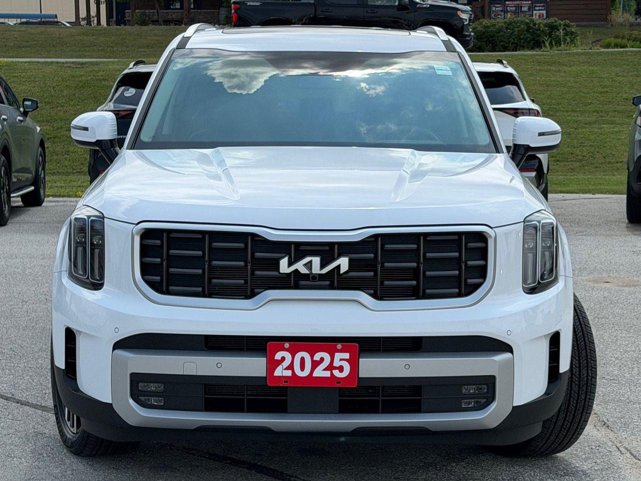2025 Kia Telluride SX Photo