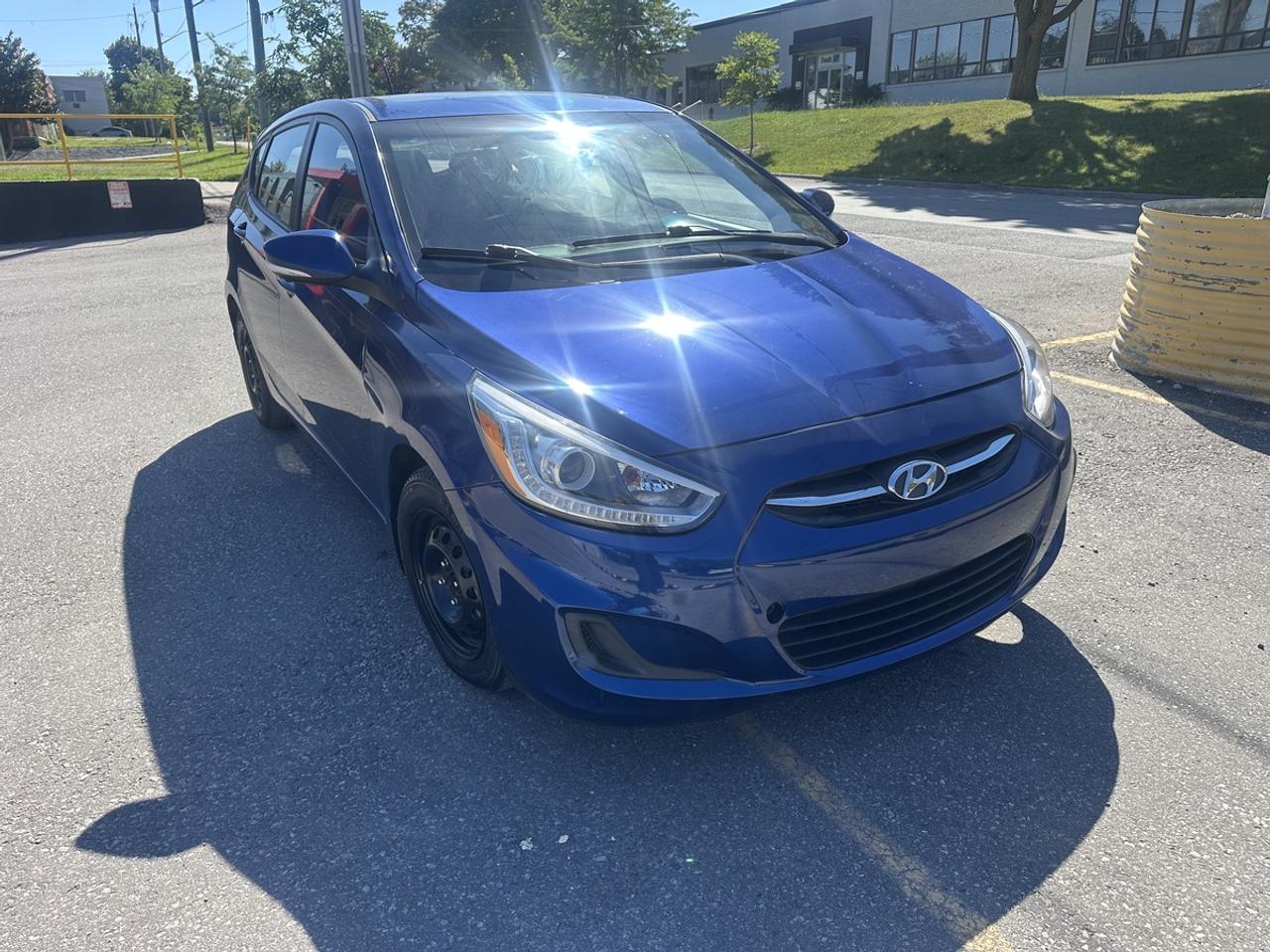 2016 Hyundai Accent SPORT Photo0
