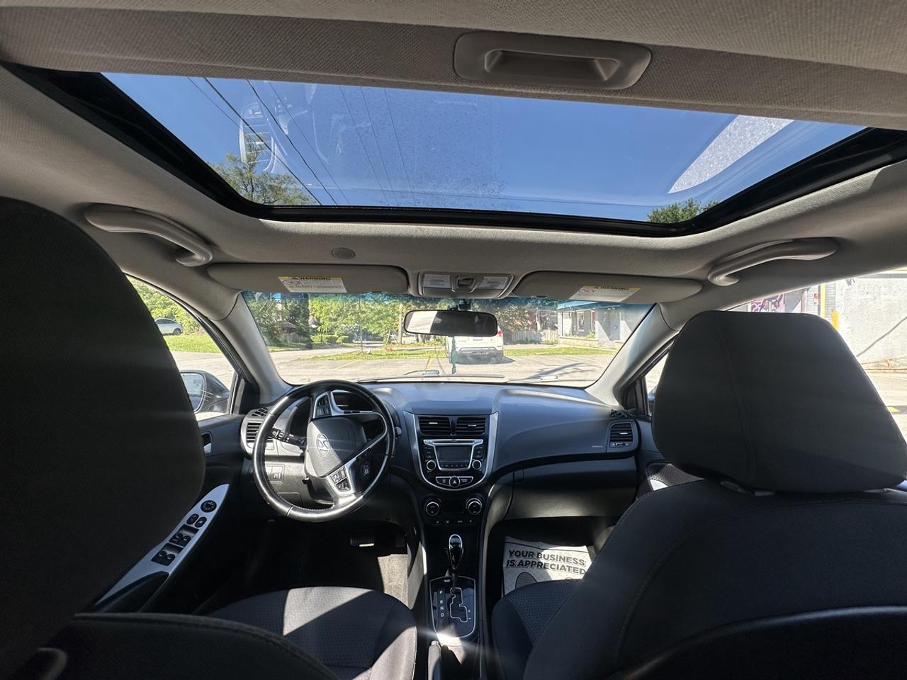 2016 Hyundai Accent SPORT Photo