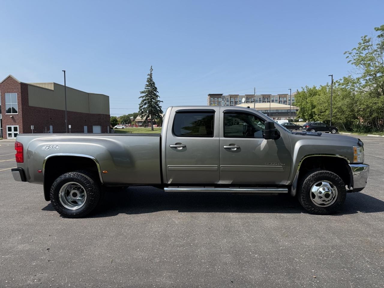2013 Chevrolet Silverado 3500 HD LTZ Photo