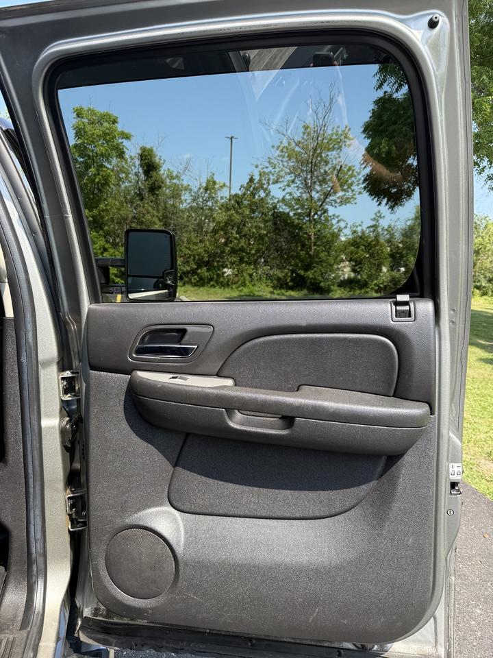 2013 Chevrolet Silverado 3500 HD LTZ Photo