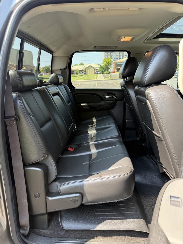 2013 Chevrolet Silverado 3500 HD LTZ Photo