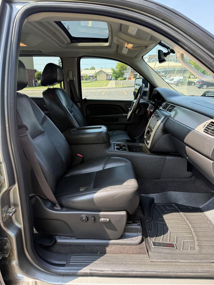 2013 Chevrolet Silverado 3500 HD LTZ Photo