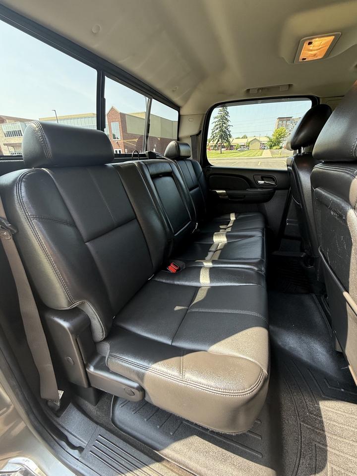 2013 Chevrolet Silverado 3500 HD LTZ Photo