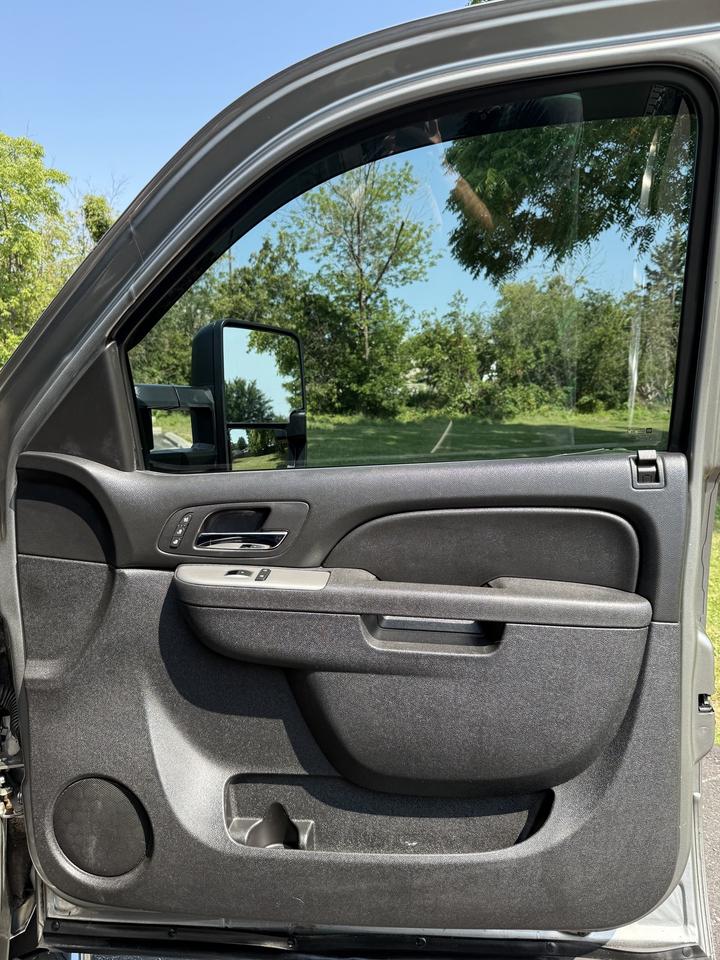 2013 Chevrolet Silverado 3500 HD LTZ Photo