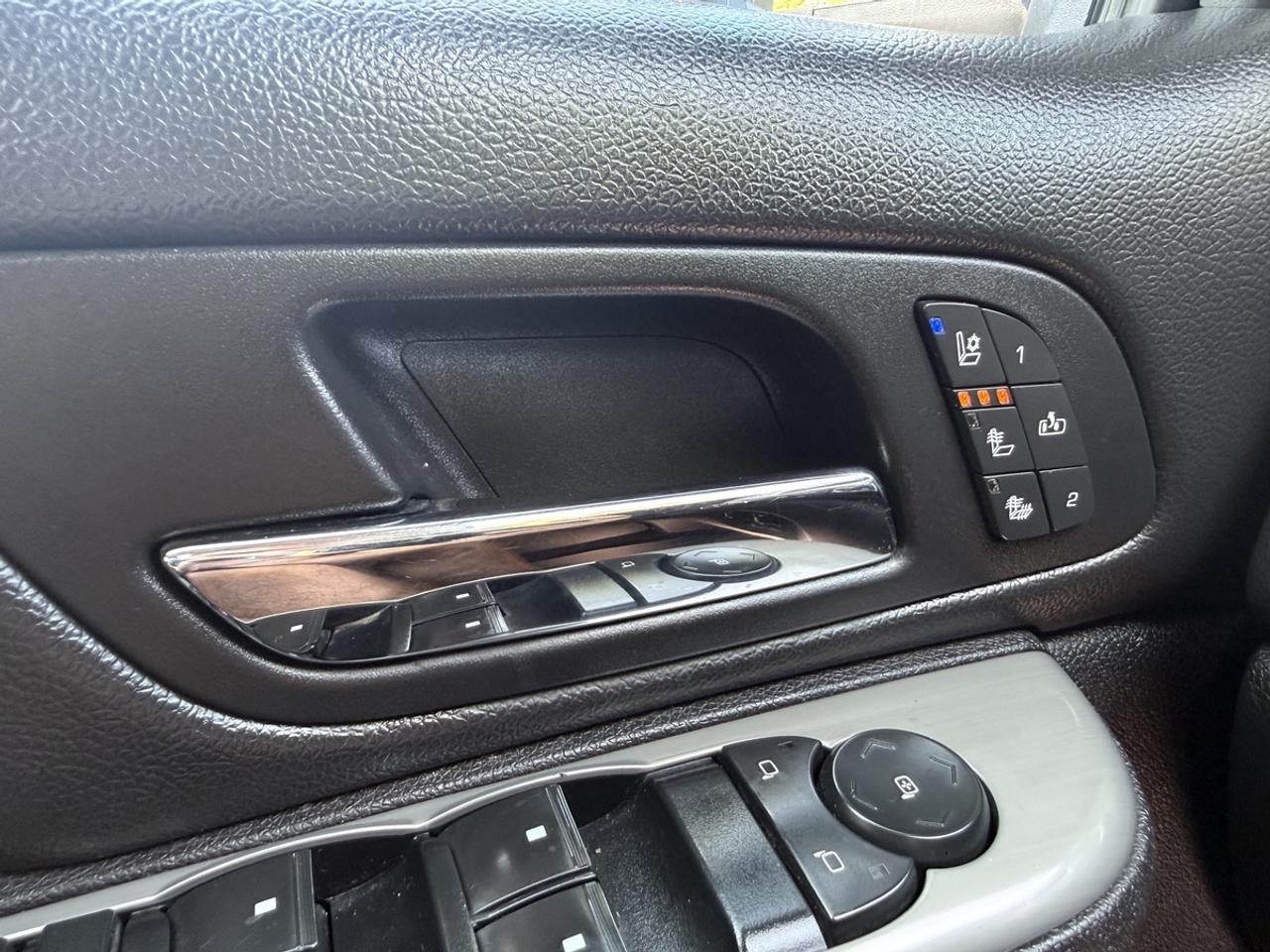 2013 Chevrolet Silverado 3500 HD LTZ Photo