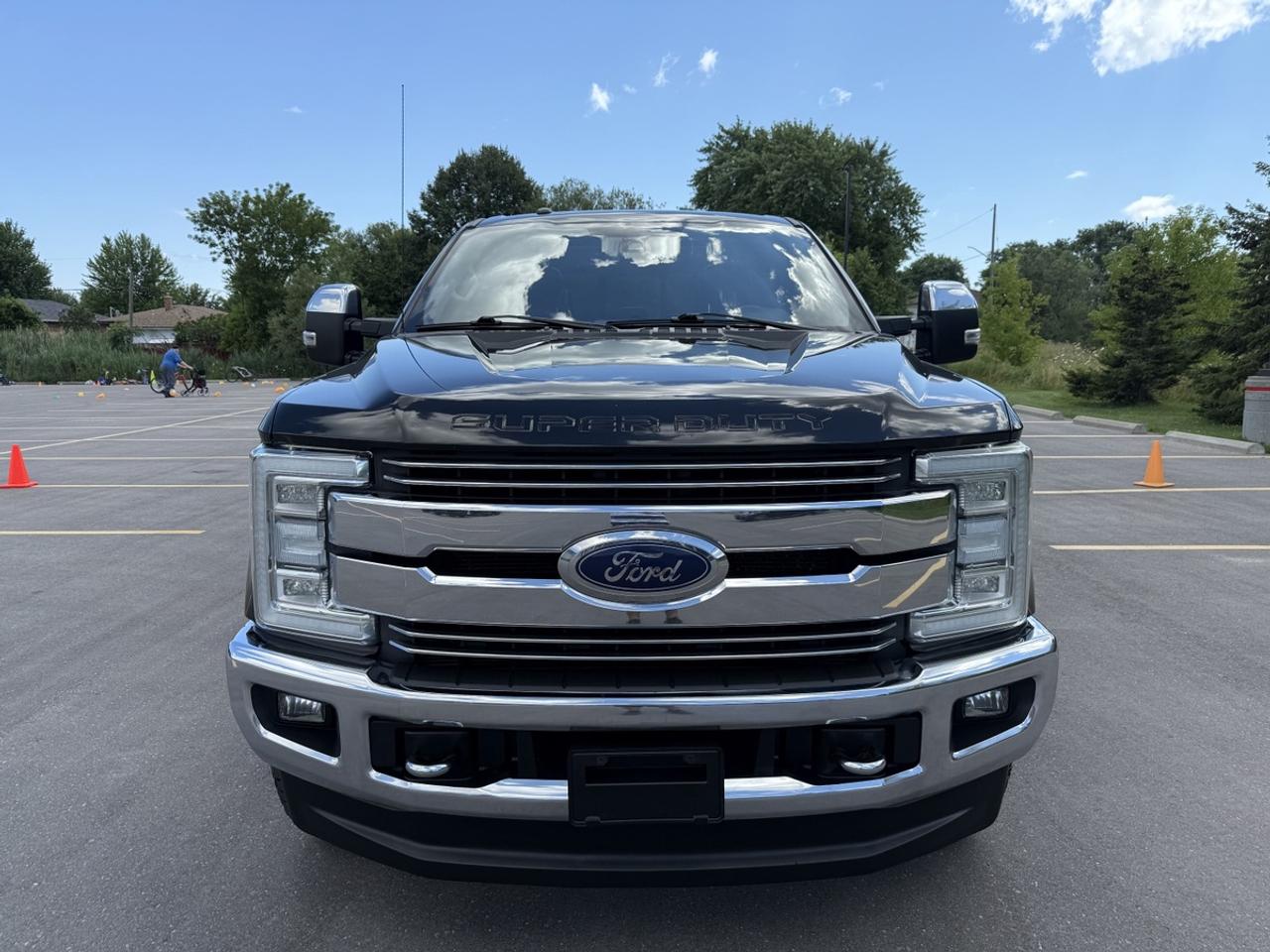 2017 Ford F-250 LARIAT Photo