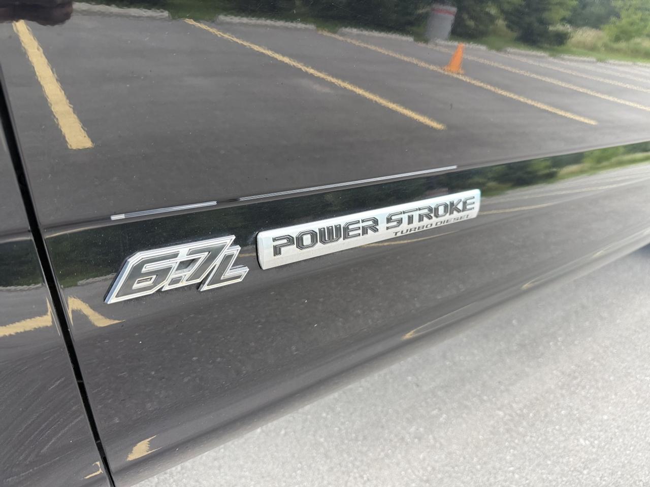 2017 Ford F-250 LARIAT Photo