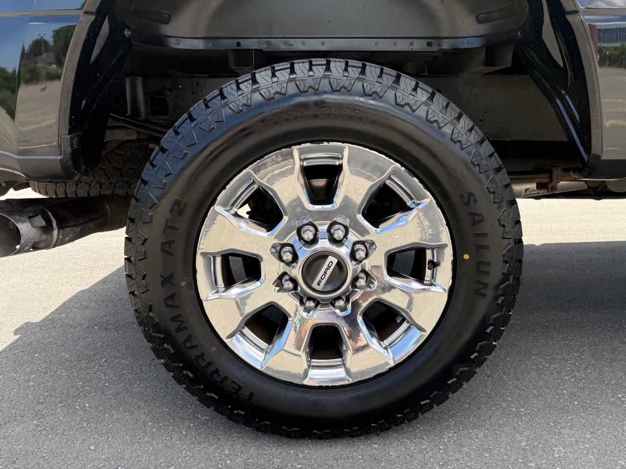 2017 Ford F-250 LARIAT Photo
