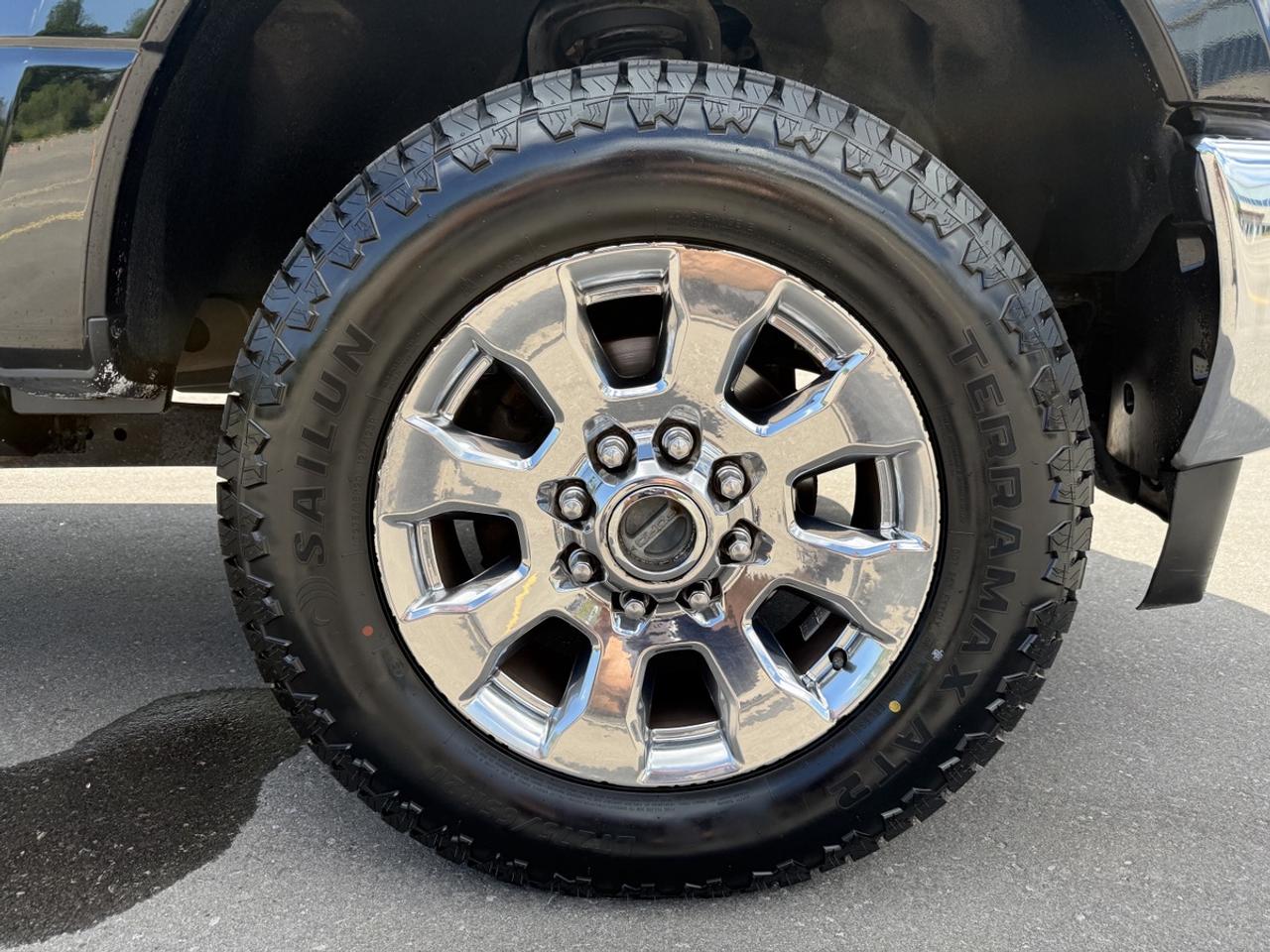 2017 Ford F-250 LARIAT Photo