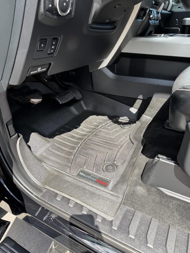 2017 Ford F-250 LARIAT Photo