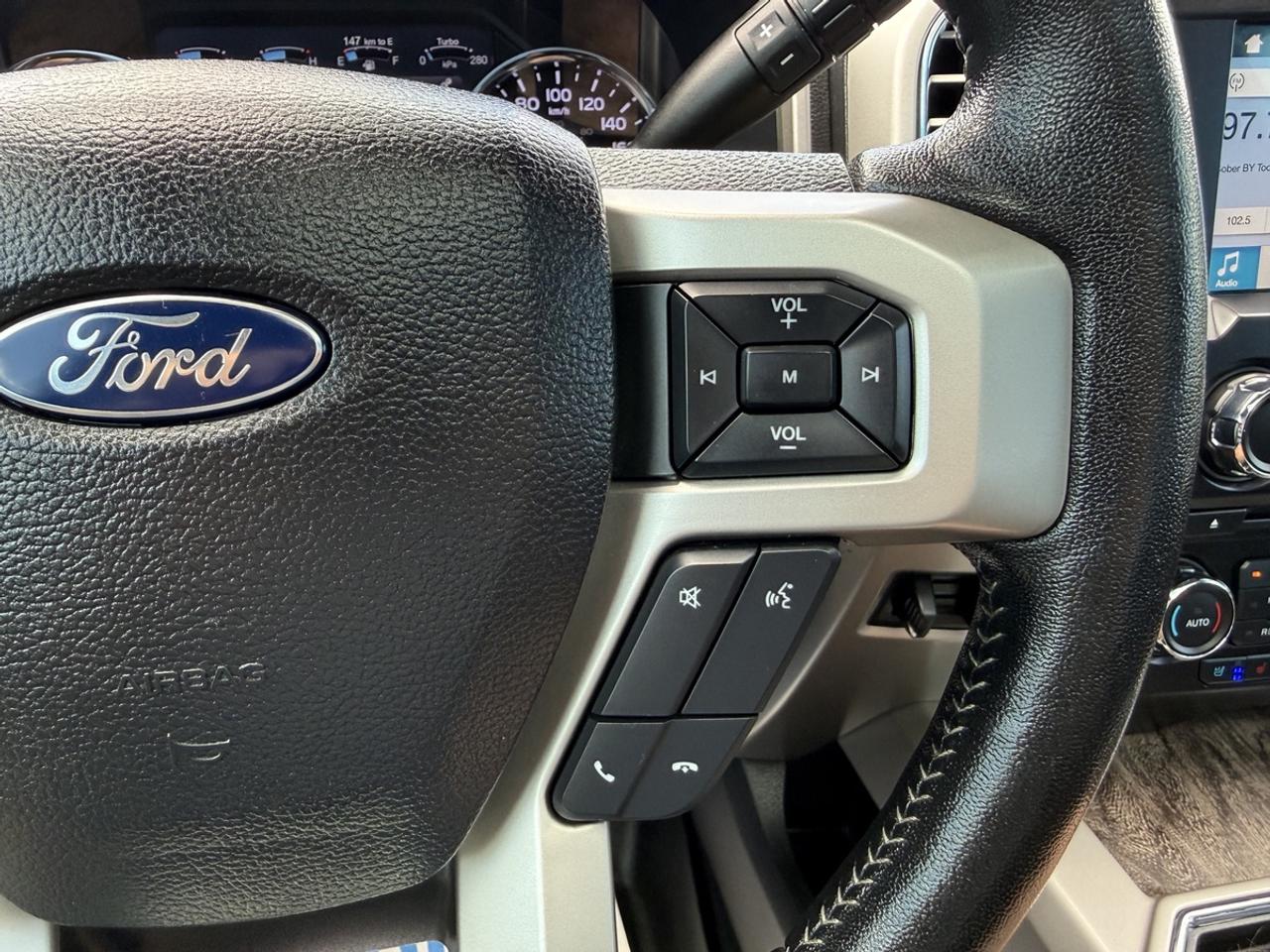 2017 Ford F-250 LARIAT Photo