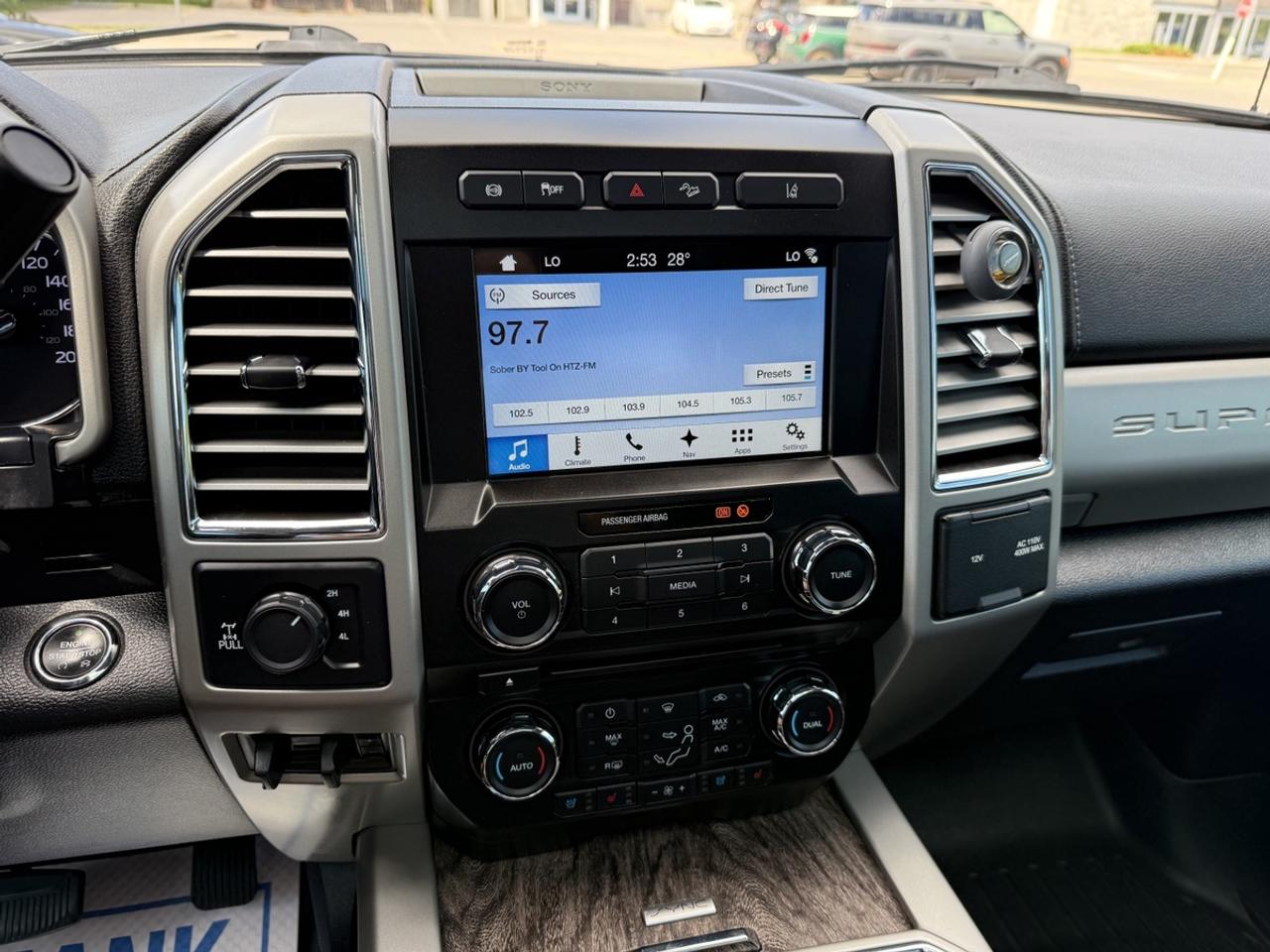 2017 Ford F-250 LARIAT Photo
