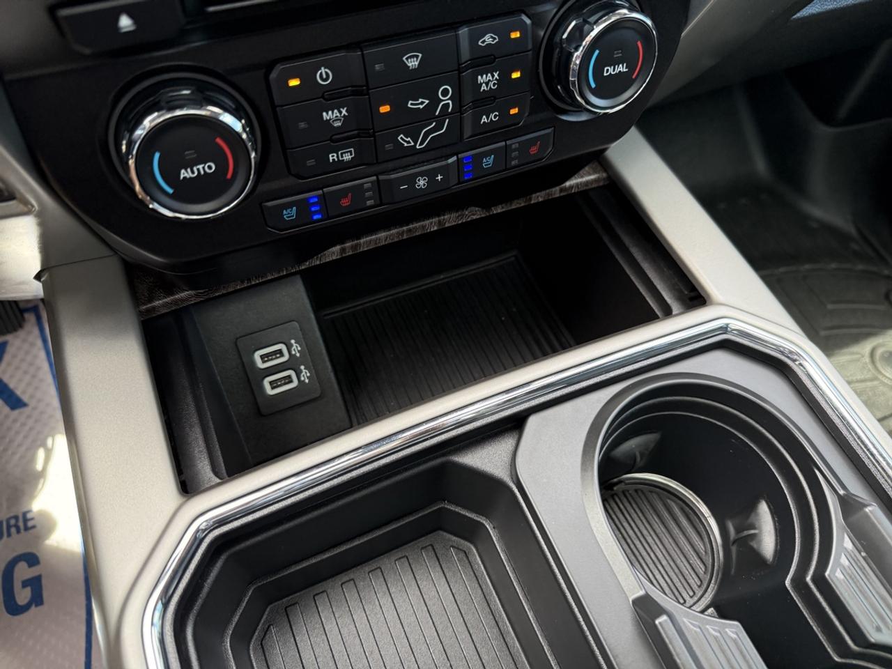 2017 Ford F-250 LARIAT Photo