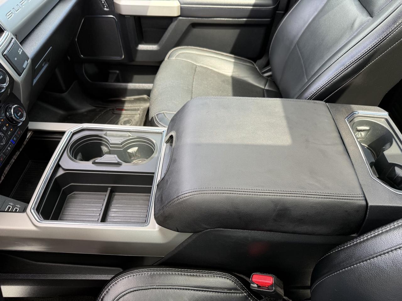 2017 Ford F-250 LARIAT Photo
