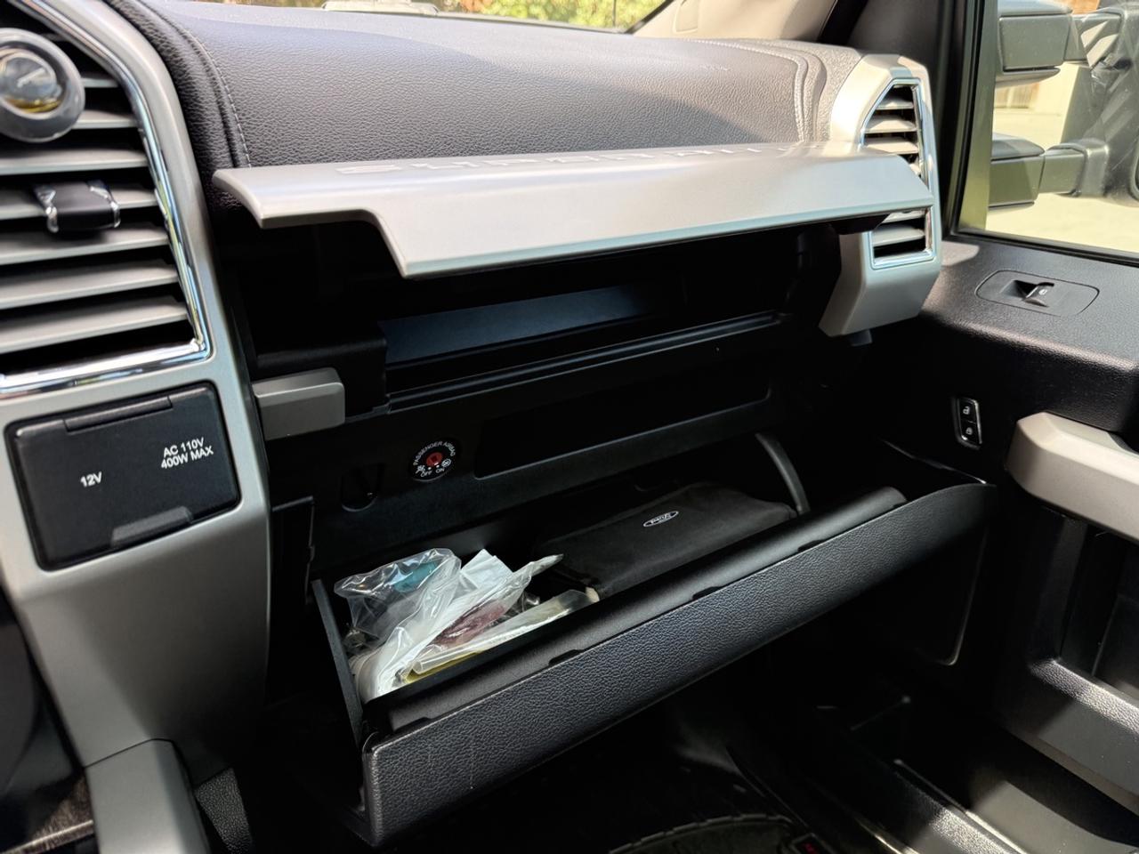 2017 Ford F-250 LARIAT Photo