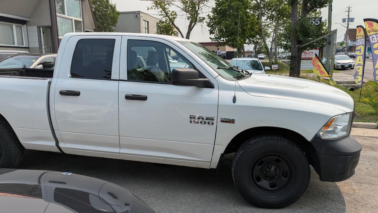 2017 RAM 1500 Quad Cab Pickup ST Photo3