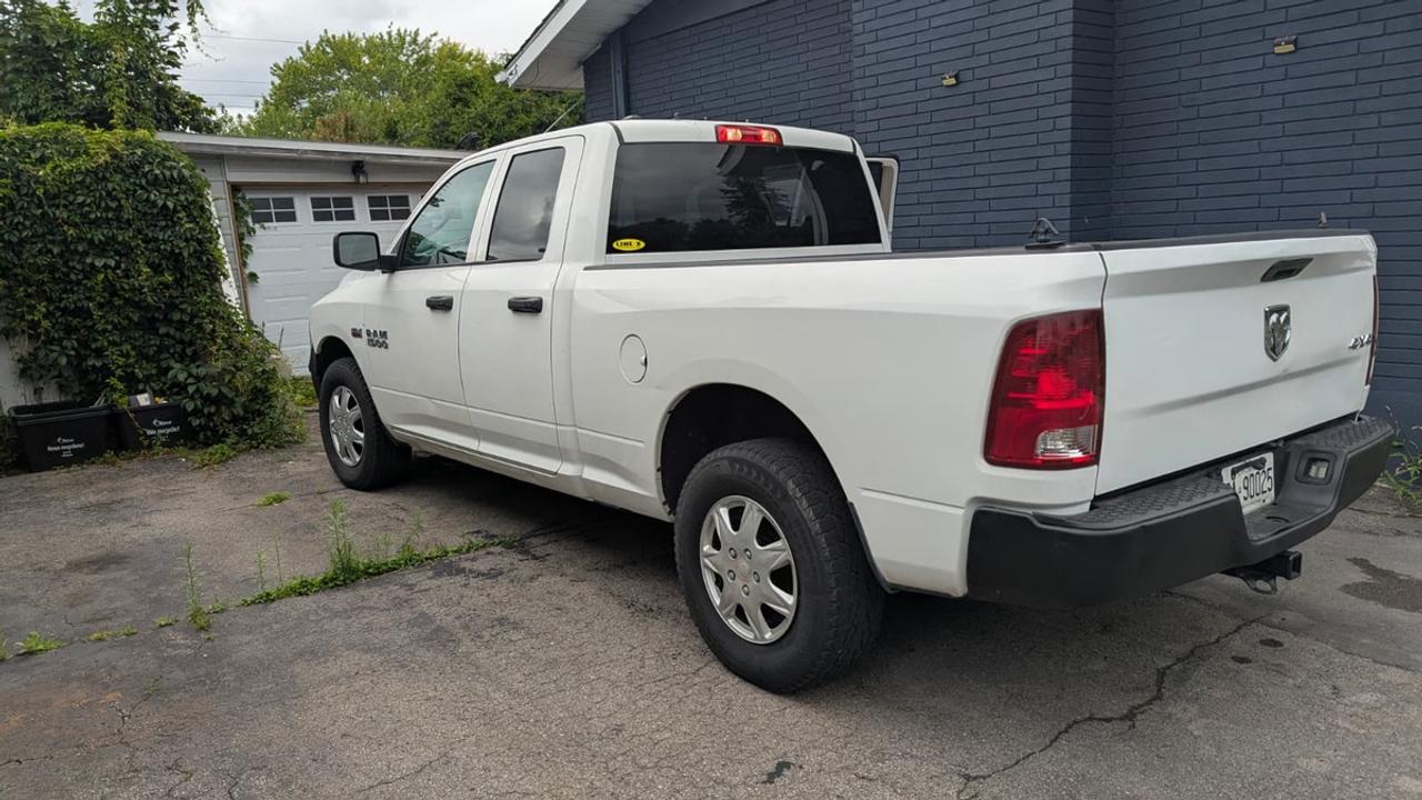 2017 RAM 1500 Quad Cab Pickup ST Photo2