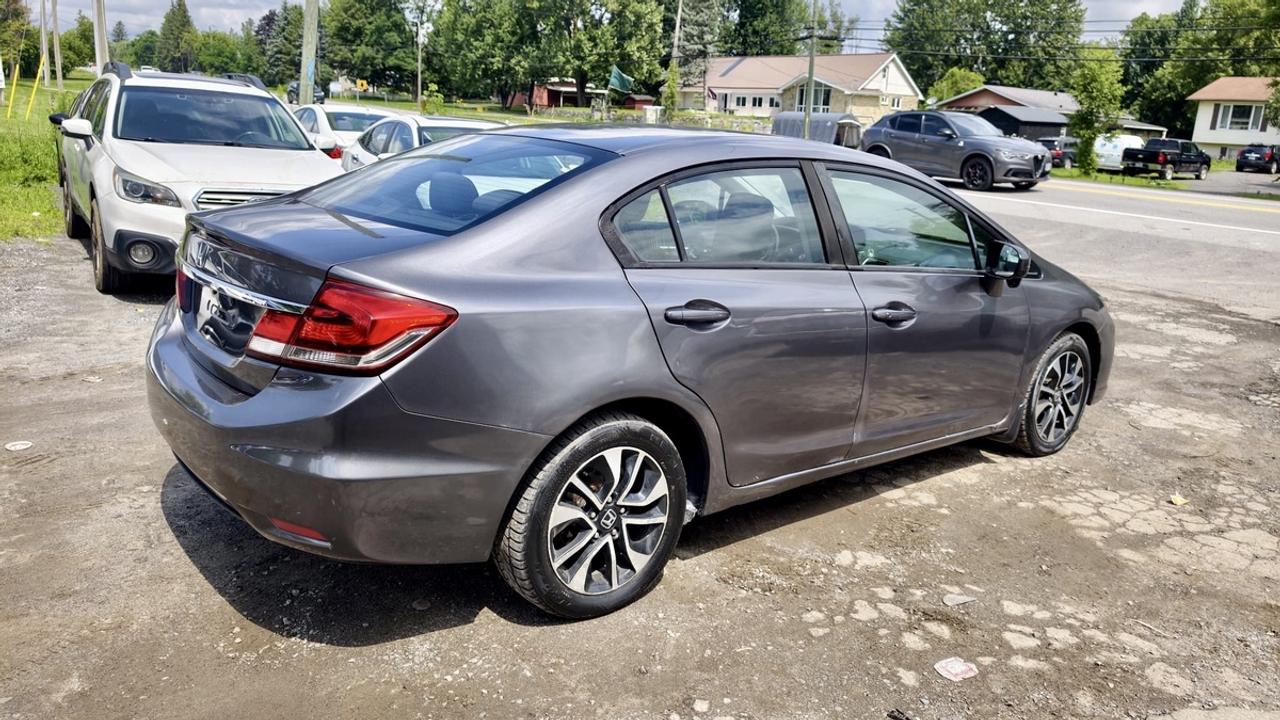 2015 Honda Civic LX Photo