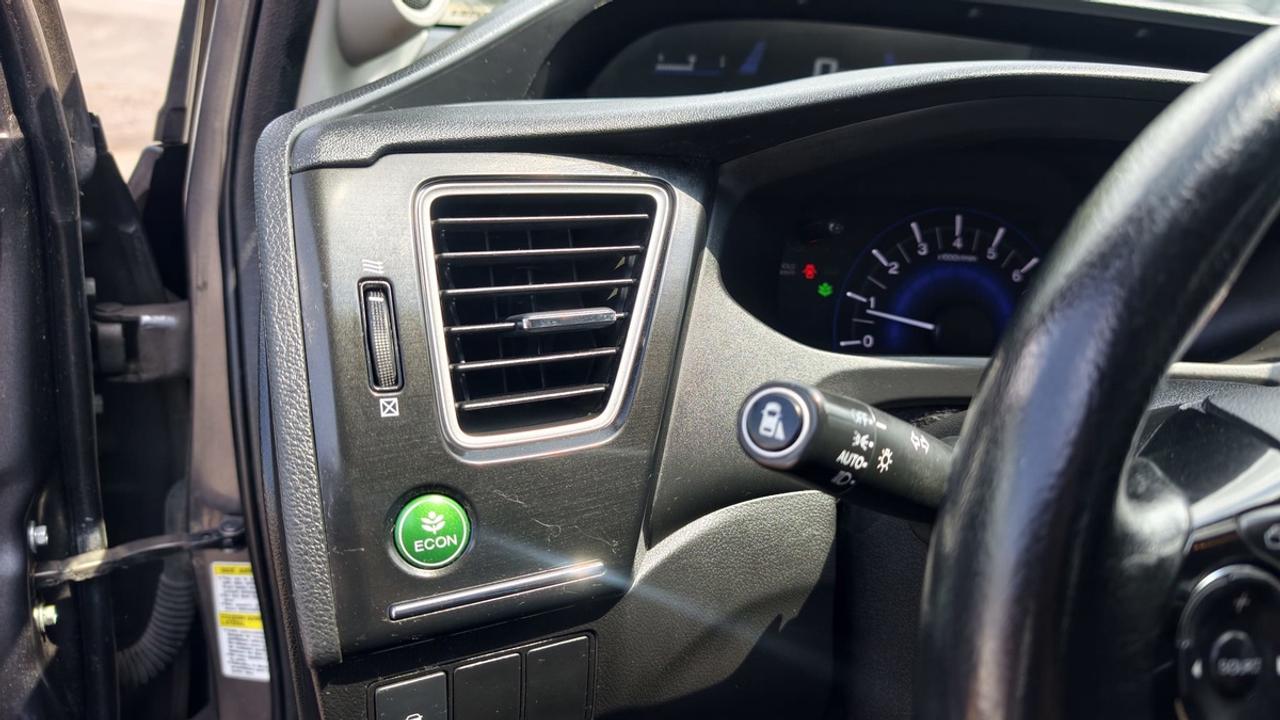 2015 Honda Civic LX Photo