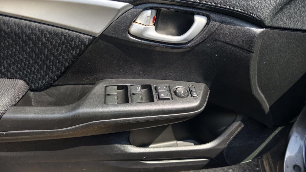 2015 Honda Civic LX Photo