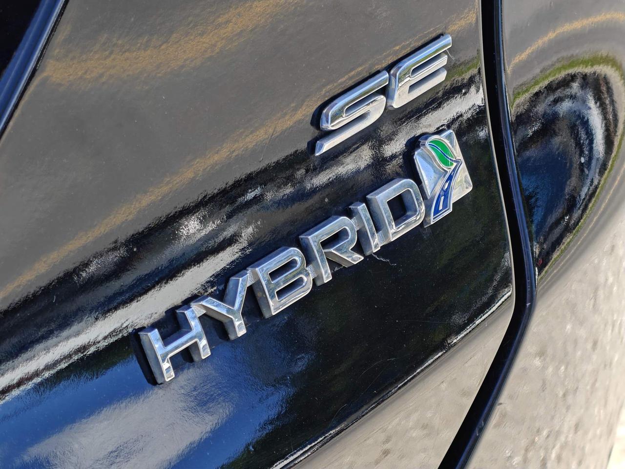 2017 Ford Fusion Hybrid SE 4dr Front-Wheel Drive Sedan Photo