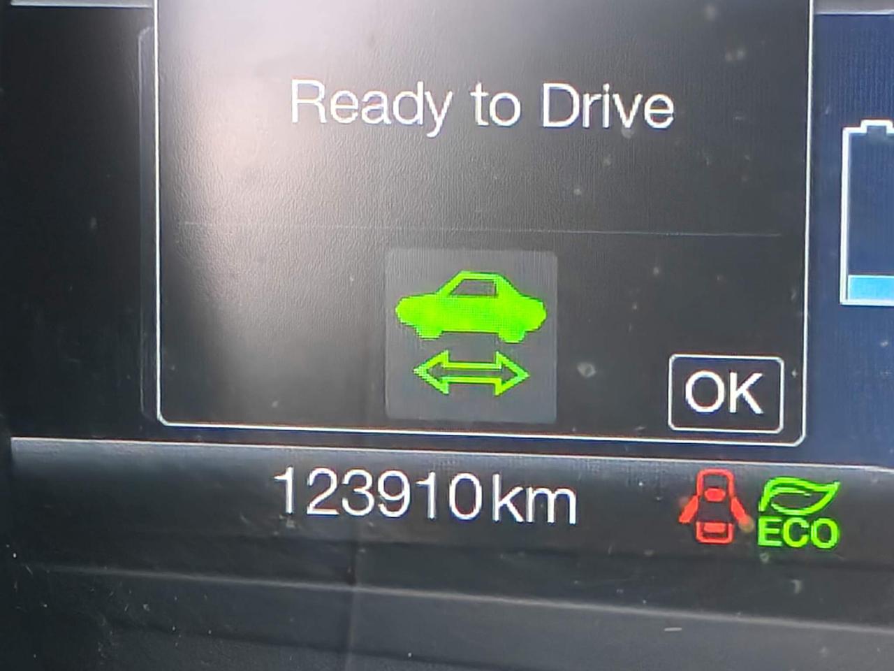 2017 Ford Fusion Hybrid SE 4dr Front-Wheel Drive Sedan Photo