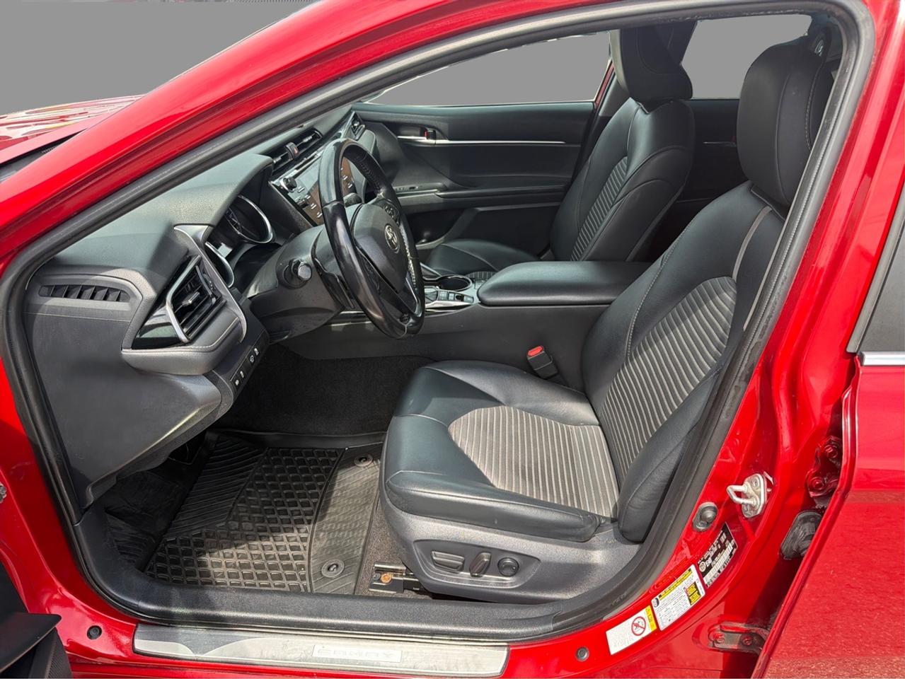 2019 Toyota Camry Hybrid SE-HYBRID Photo