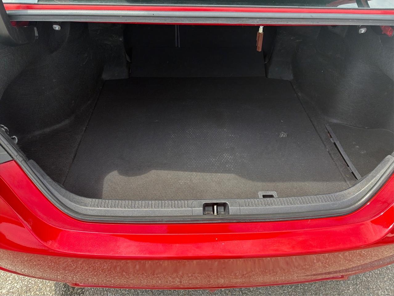 2019 Toyota Camry Hybrid SE-HYBRID Photo