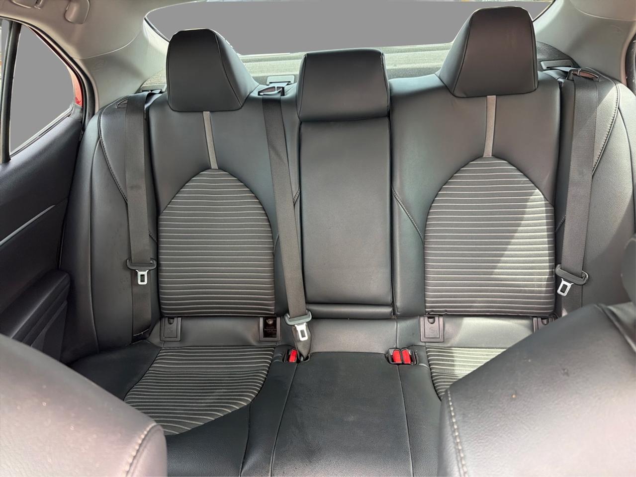 2019 Toyota Camry Hybrid SE-HYBRID Photo