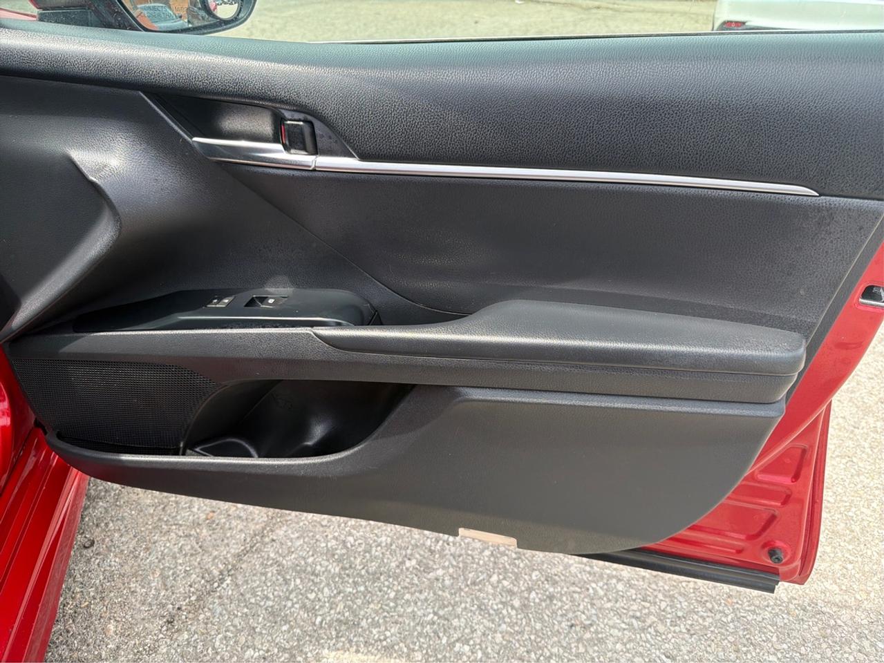 2019 Toyota Camry Hybrid SE-HYBRID Photo