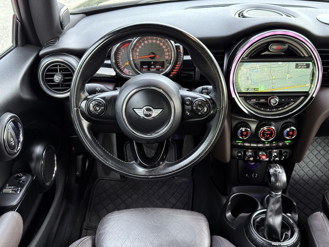 2016 MINI Cooper S 3Dr w/Tech Pkg Photo