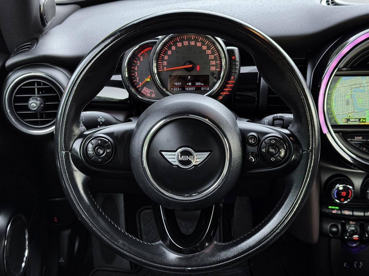 2016 MINI Cooper S 3Dr w/Tech Pkg Photo