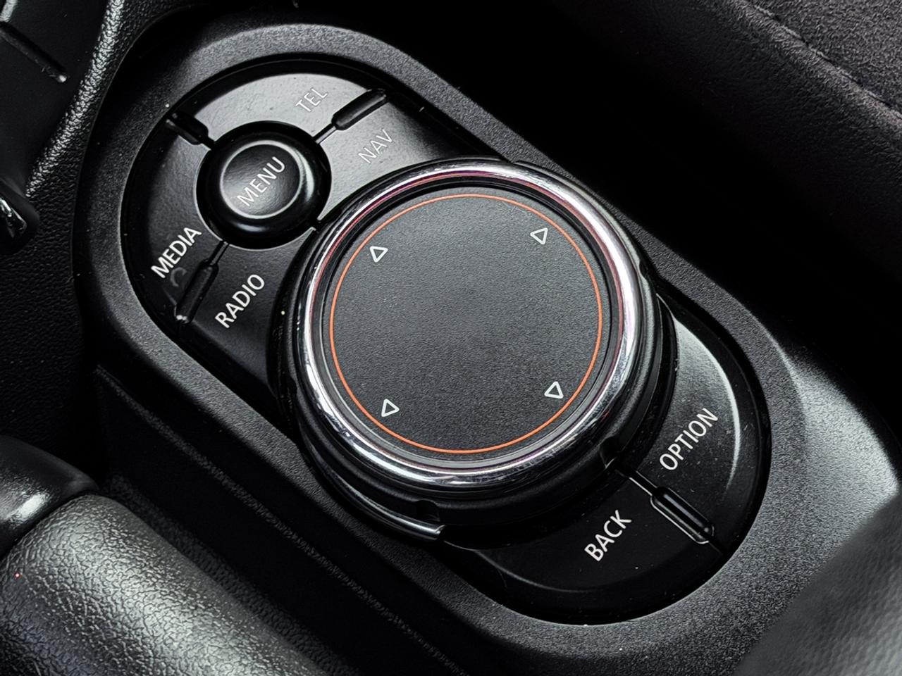 2016 MINI Cooper S 3Dr w/Tech Pkg Photo