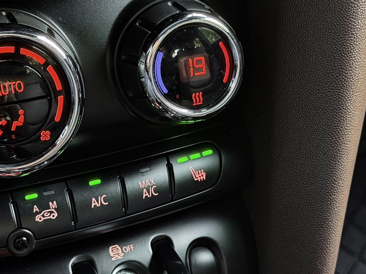 2016 MINI Cooper S 3Dr w/Tech Pkg Photo