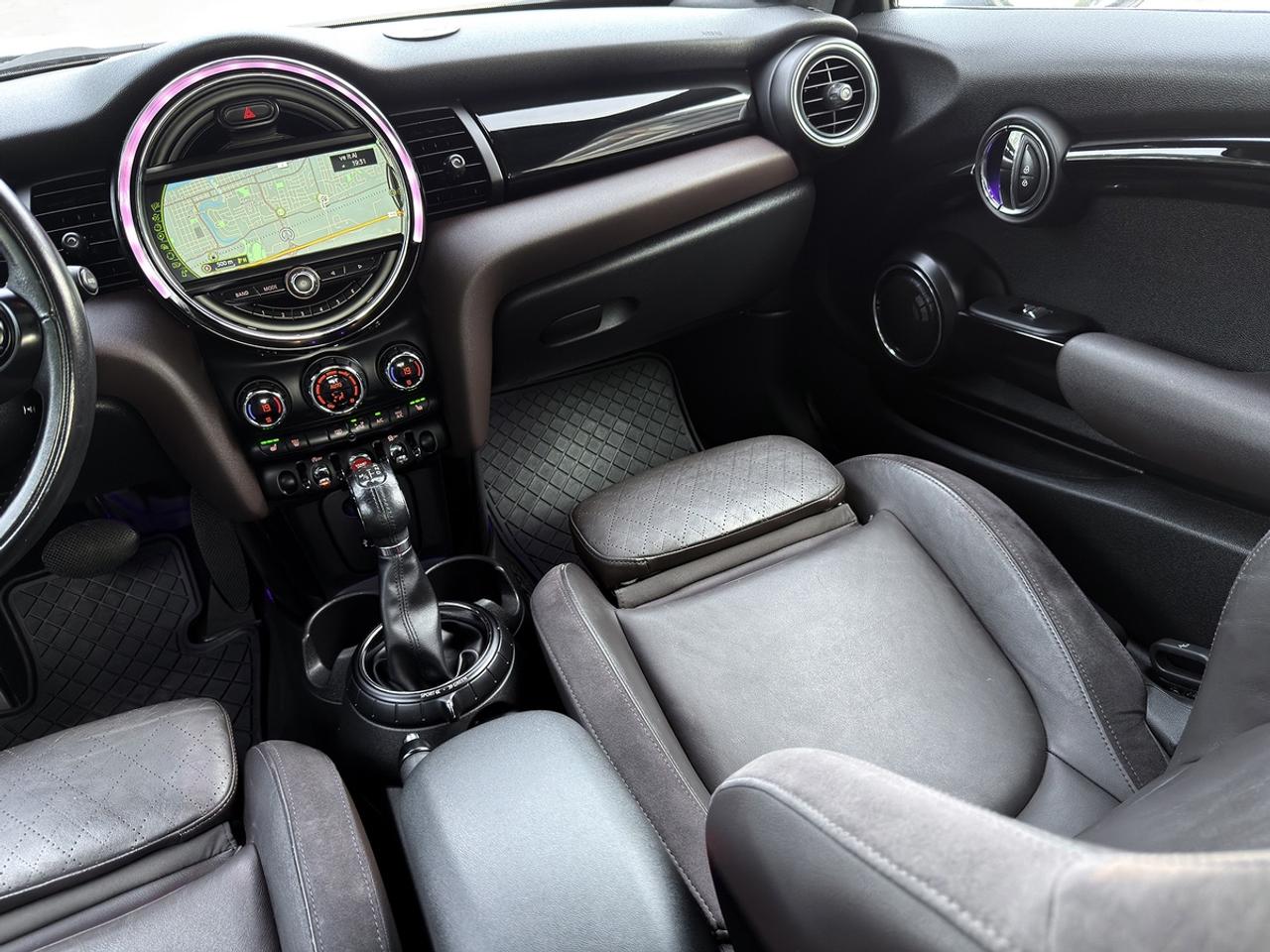 2016 MINI Cooper S 3Dr w/Tech Pkg Photo