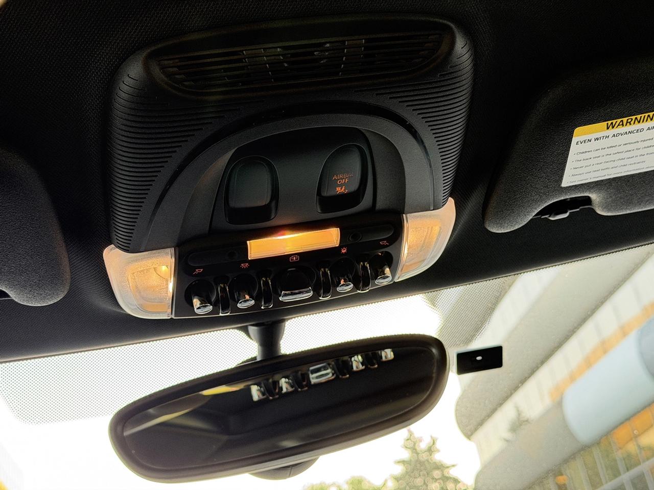 2016 MINI Cooper S 3Dr w/Tech Pkg Photo