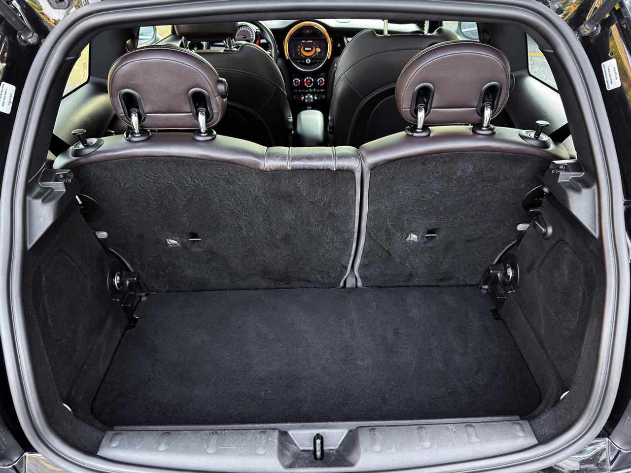 2016 MINI Cooper S 3Dr w/Tech Pkg Photo