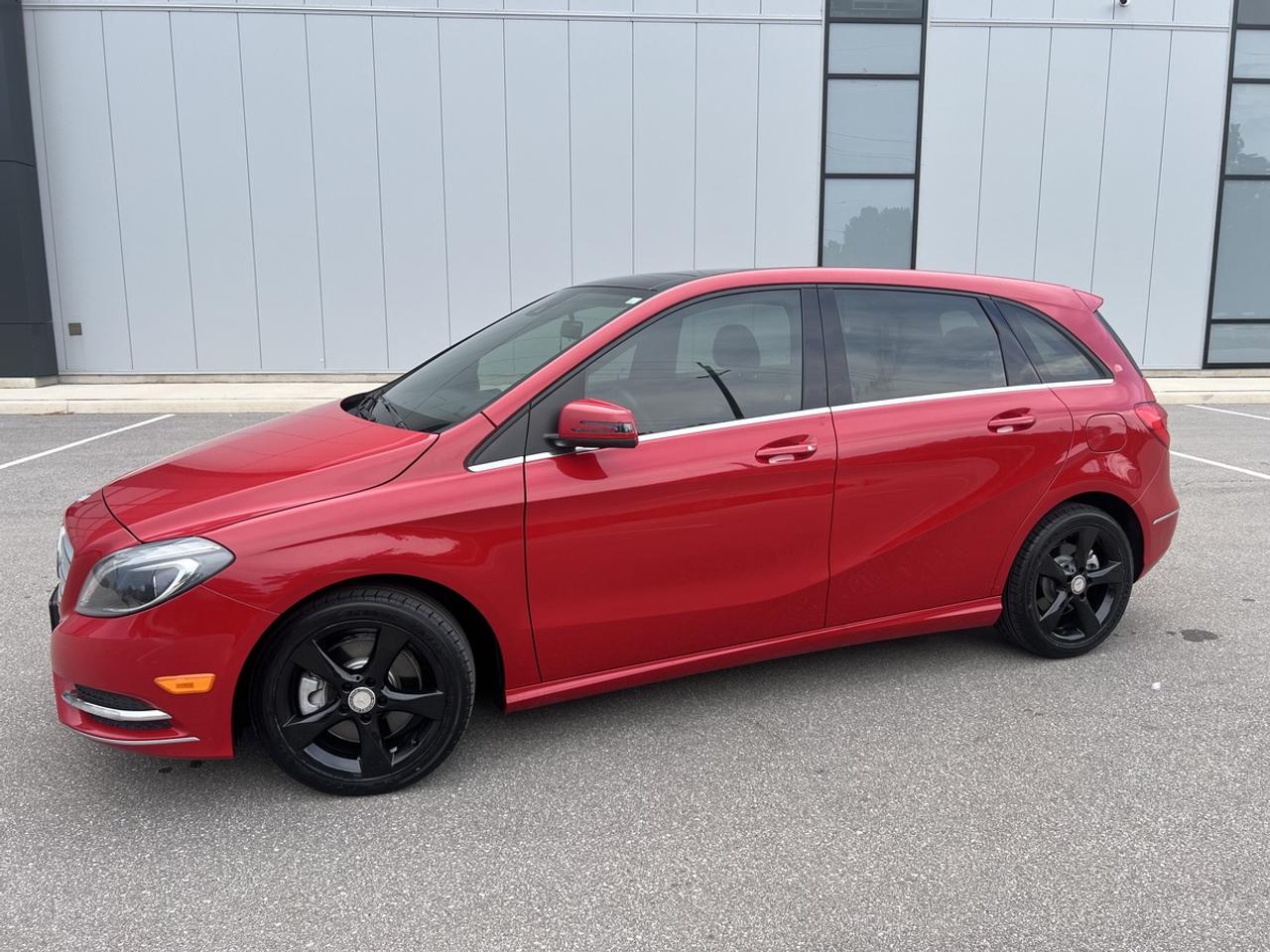 2014 Mercedes-Benz B-Class B 250 Photo