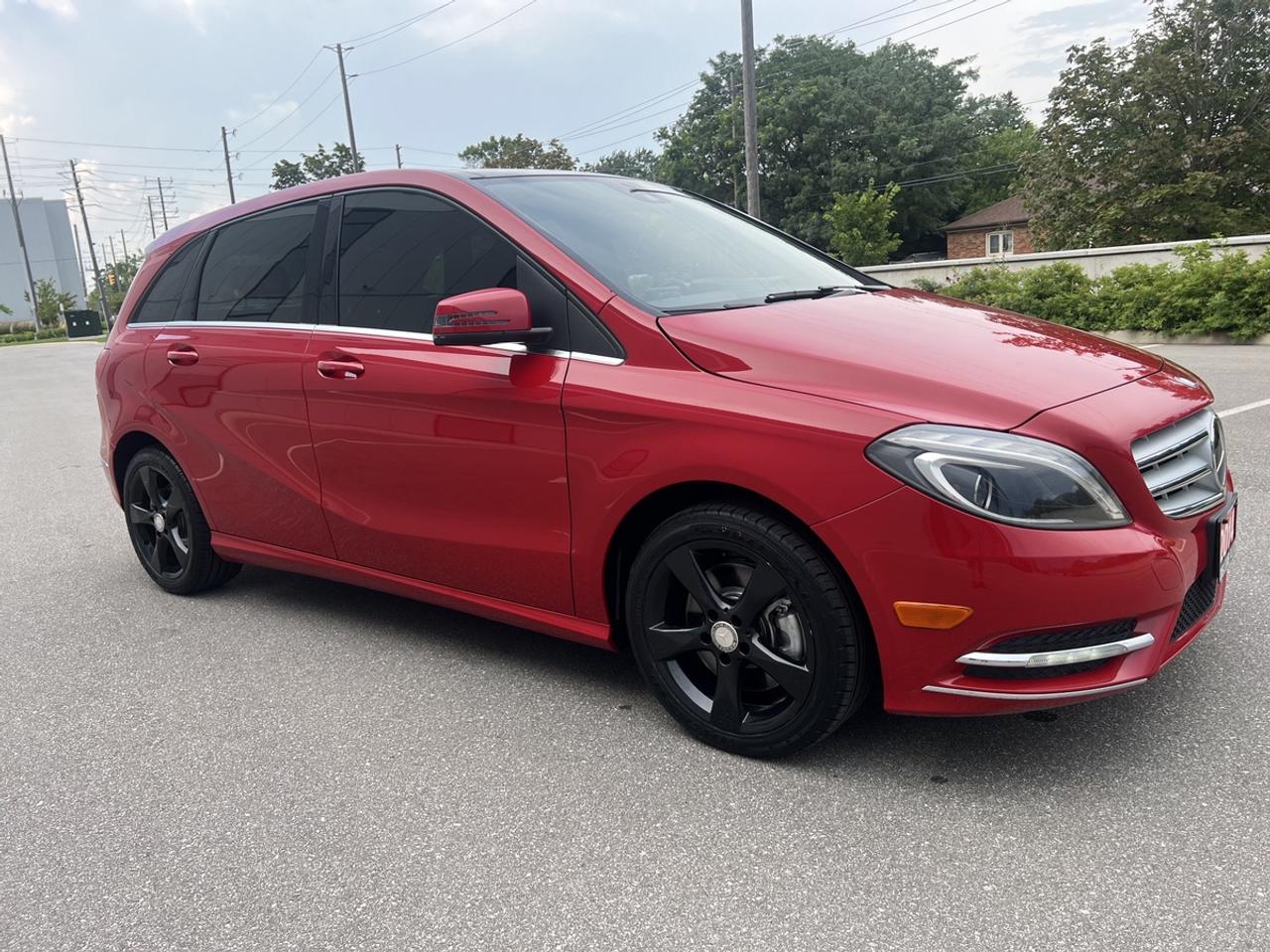 2014 Mercedes-Benz B-Class B 250 Photo