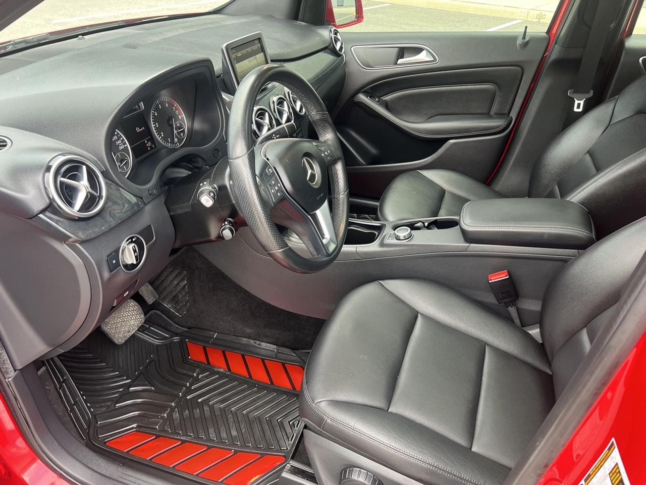 2014 Mercedes-Benz B-Class B 250 Photo