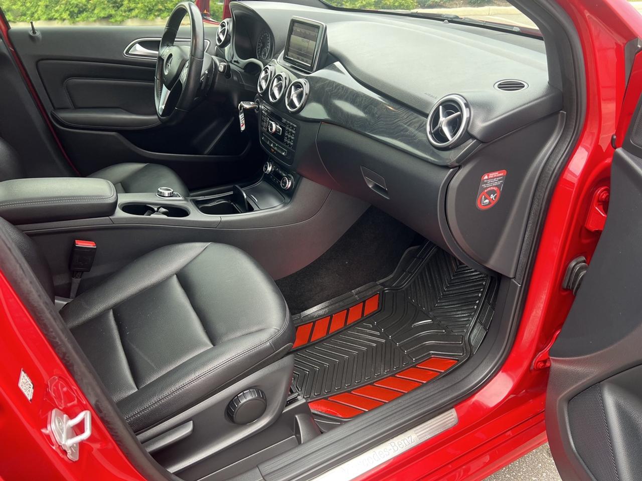 2014 Mercedes-Benz B-Class B 250 Photo