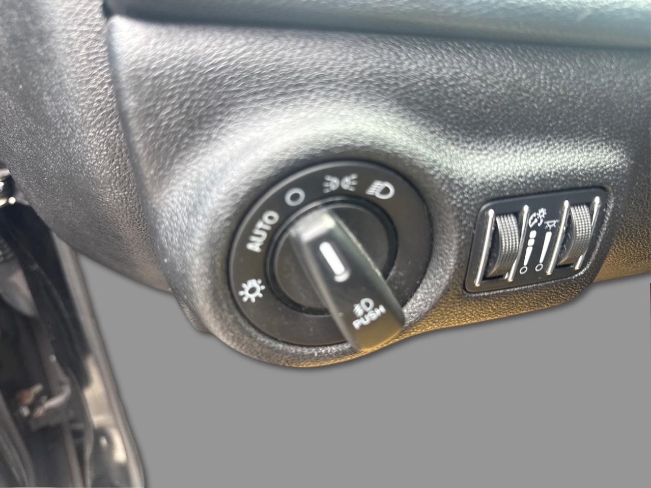 2013 Dodge Dart SXT Photo