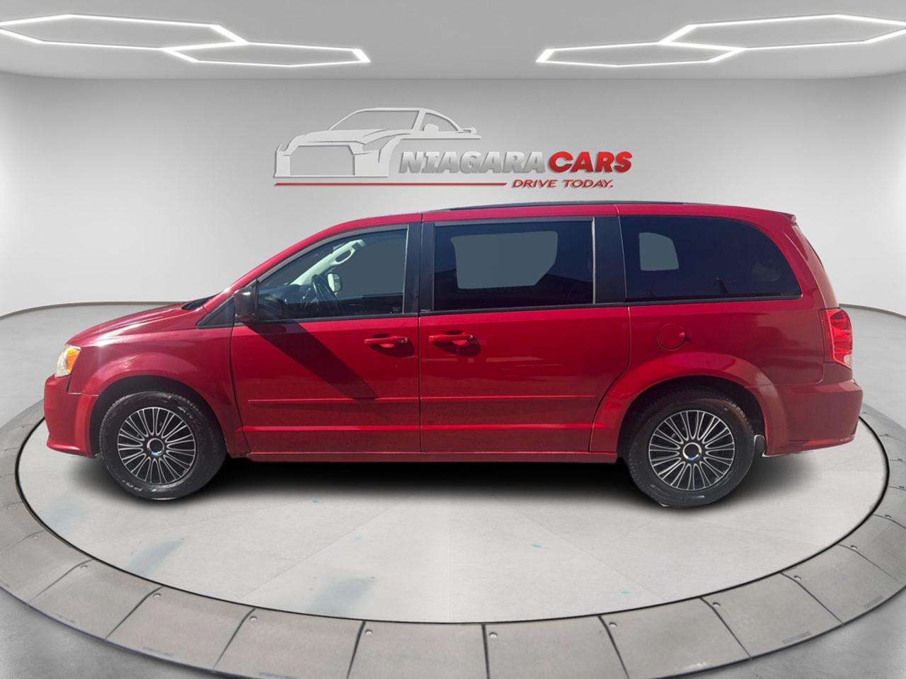 2012 Dodge Grand Caravan SXT Photo