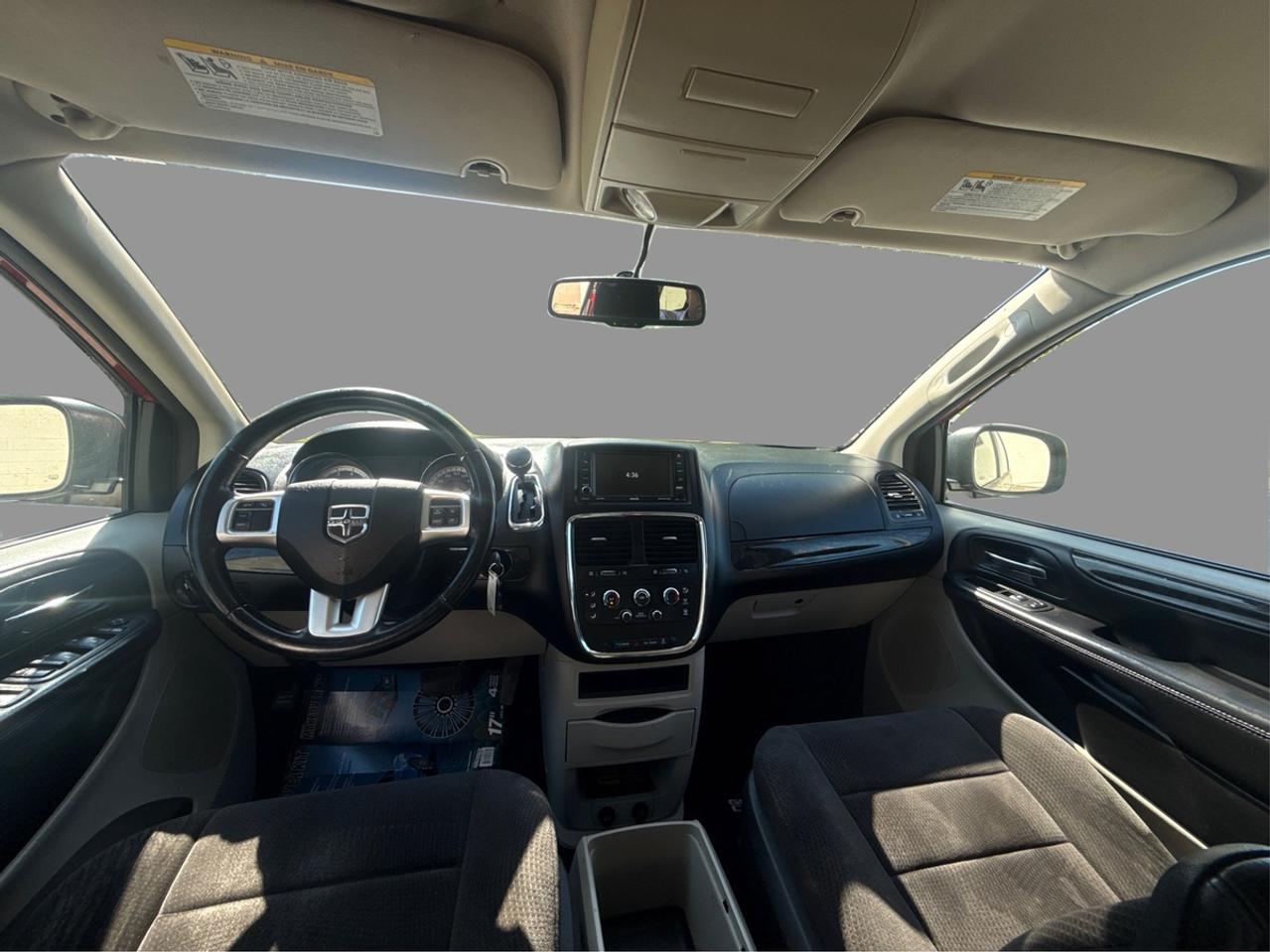 2012 Dodge Grand Caravan SXT Photo