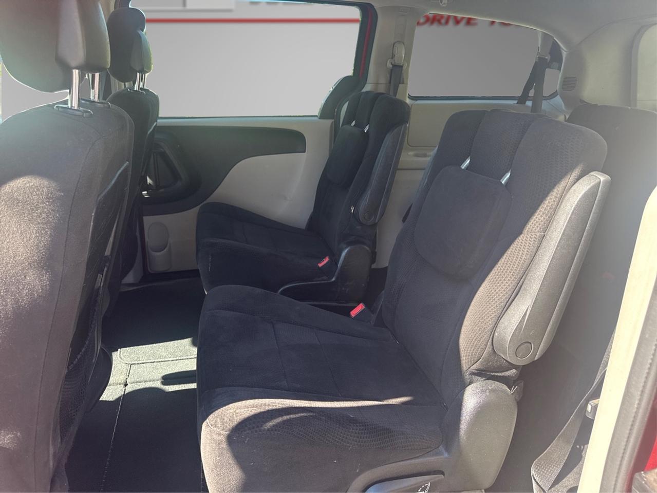 2012 Dodge Grand Caravan SXT Photo