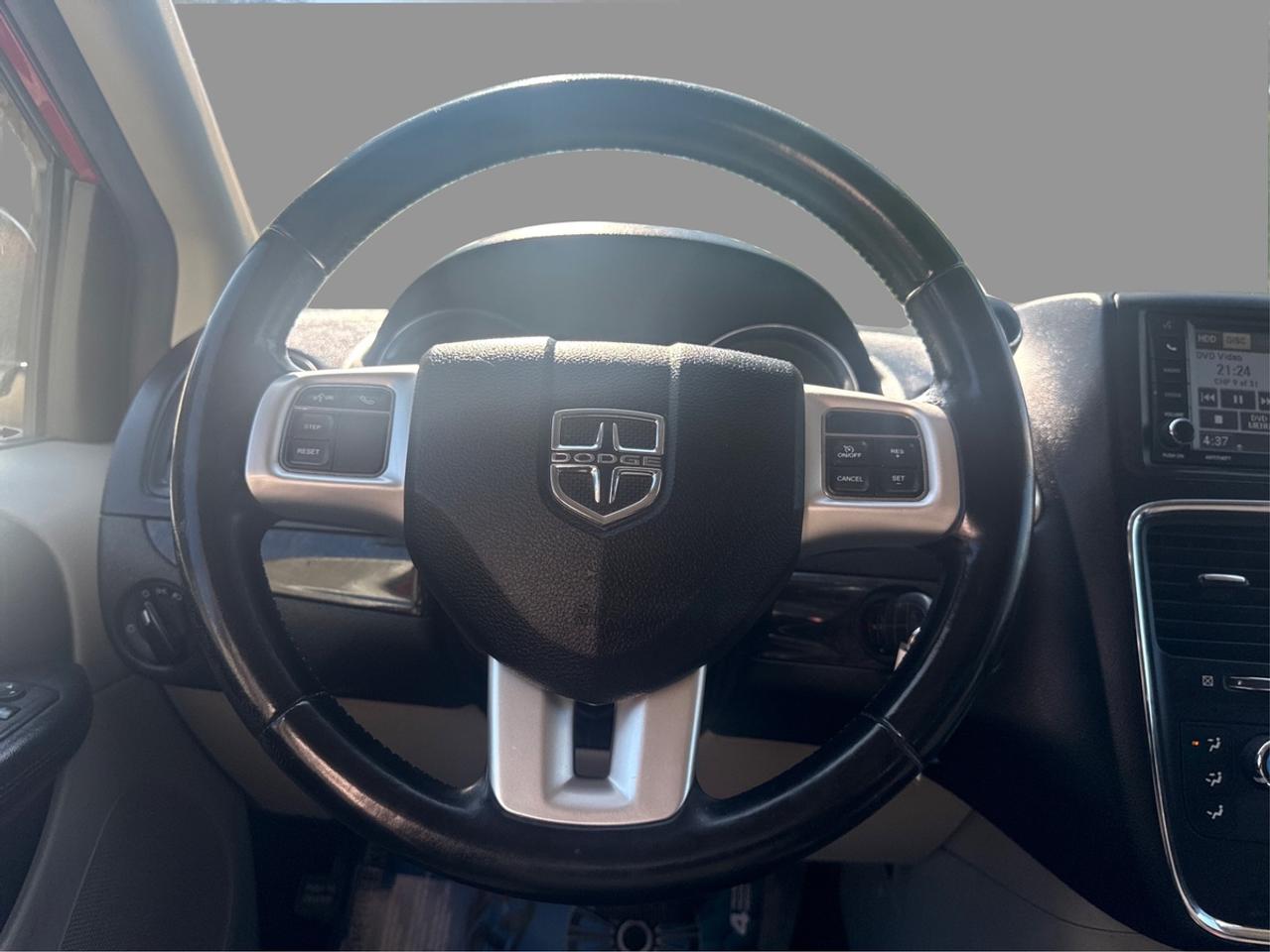 2012 Dodge Grand Caravan SXT Photo