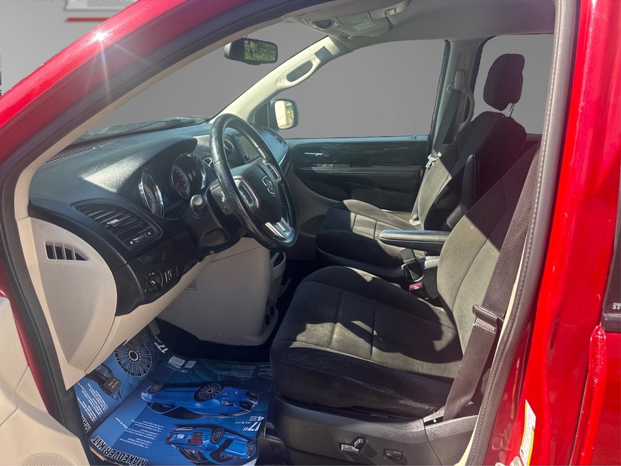 2012 Dodge Grand Caravan SXT Photo