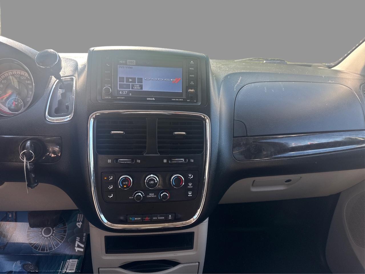 2012 Dodge Grand Caravan SXT Photo